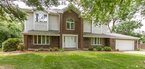 1220 E Thomas, Wheaton, IL 60187