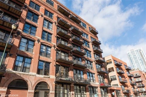 226 N Clinton Unit 310, Chicago, IL 60661