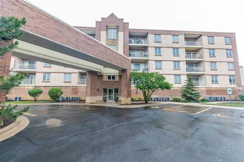 201 W Brush Hill Unit 201, Elmhurst, IL 60126