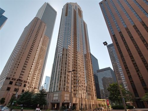222 N Columbus Unit 2110, Chicago, IL 60601