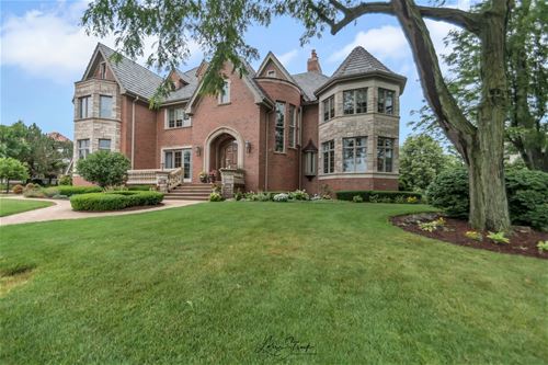 305 Ambriance, Burr Ridge, IL 60527