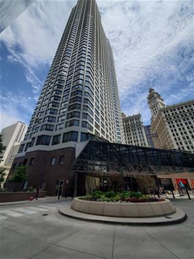 405 N Wabash Unit 1812, Chicago, IL 60611