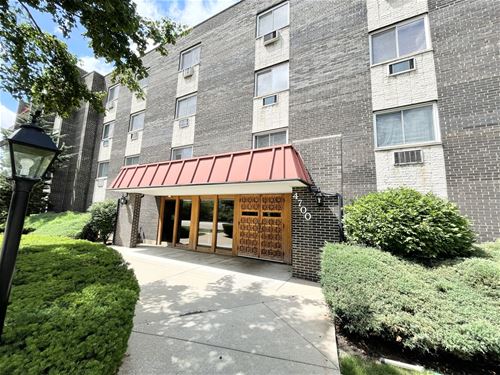 4700 Old Orchard Unit 306, Skokie, IL 60076