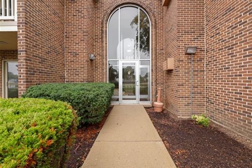 444 N Wilke Unit 103, Palatine, IL 60074