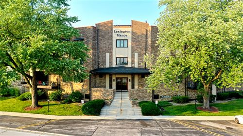 7100 W 95th Unit 303, Oak Lawn, IL 60453