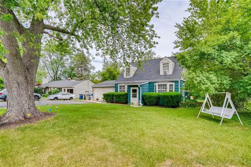 243 S Willow, Roselle, IL 60172