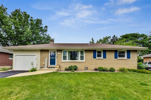 22 W 56th, Westmont, IL 60559