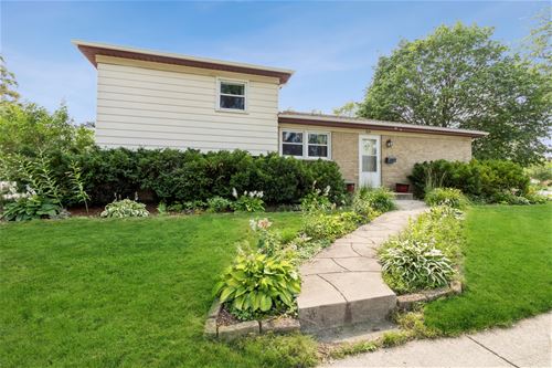 319 W Myrick, Addison, IL 60101