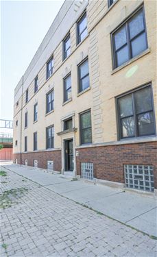 3706 N Kenmore Unit 2, Chicago, IL 60613