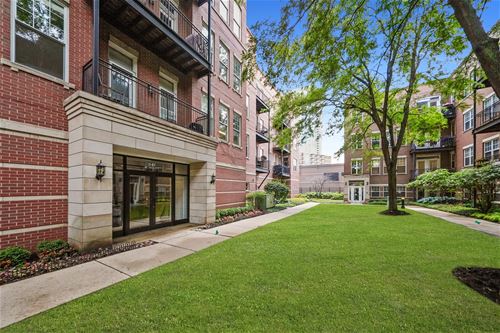 247 W Scott Unit 208, Chicago, IL 60610