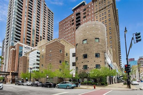 40 E 9th Unit 1517, Chicago, IL 60605