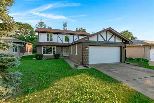 2051 Busse, Des Plaines, IL 60016