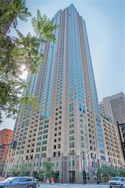 33 W Ontario Unit 48G, Chicago, IL 60654