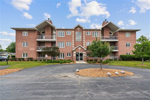 17950 Settlers Pond Unit 3B, Orland Park, IL 60467