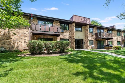 2630 N Windsor Unit 201, Arlington Heights, IL 60004