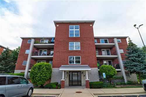 237 N Mill Unit 1, Addison, IL 60101