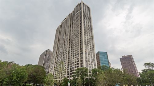 2800 N Lake Shore Unit 1509, Chicago, IL 60657