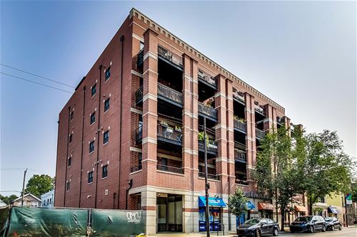 2222 W Belmont Unit 304, Chicago, IL 60618