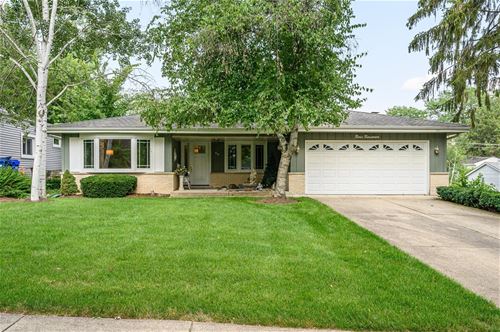 919 Santa Rosa, Wheaton, IL 60187