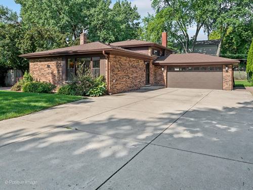 144 Grove, Glen Ellyn, IL 60137