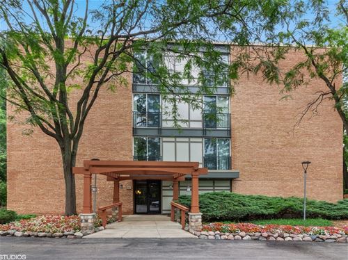 5830 Oakwood Unit 2B, Lisle, IL 60532