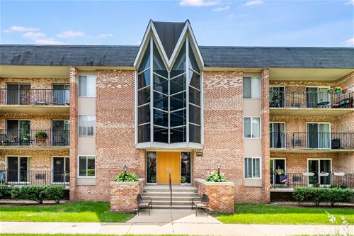 1001 N Mill Unit 7-310, Naperville, IL 60563