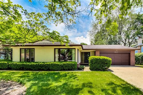 2625 Appletree, Northbrook, IL 60062