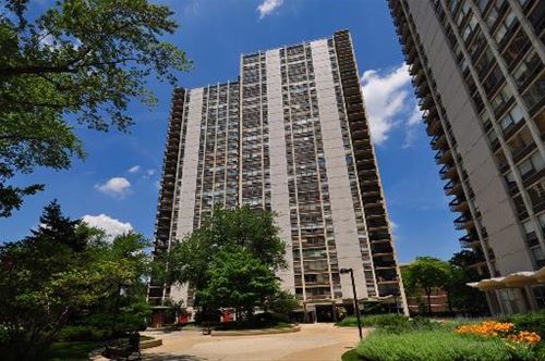 1460 N Sandburg Unit 1910A, Chicago, IL 60610