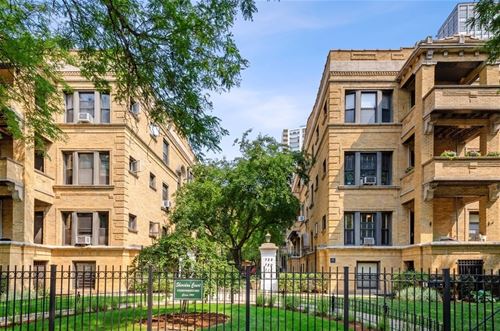 720 W Sheridan Unit 2S, Chicago, IL 60613