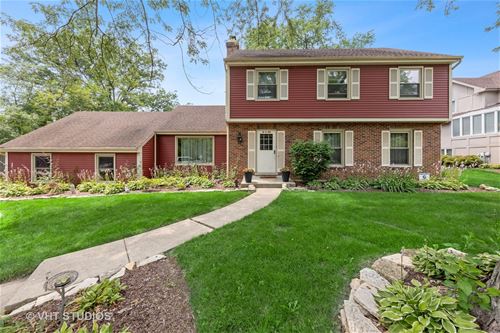 10S424 Glenn, Burr Ridge, IL 60527