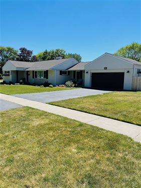 700 W Milburn, Mount Prospect, IL 60056