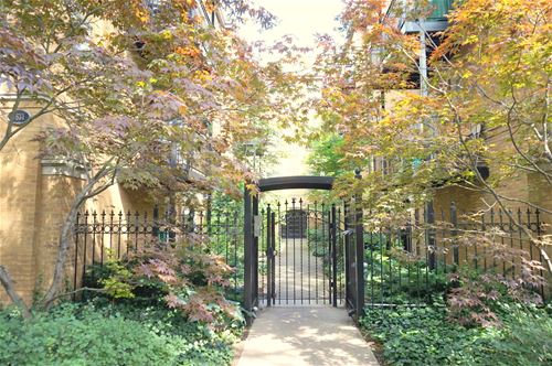 7631 N Greenview Unit 1F, Chicago, IL 60626
