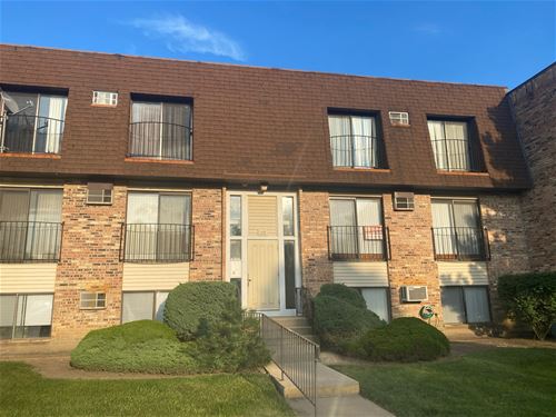 173 N Waters Edge Unit 202, Glendale Heights, IL 60139