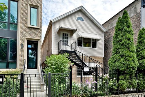 1910 W Erie, Chicago, IL 60622