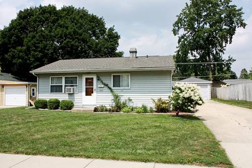 109 Hickory, Carpentersville, IL 60110