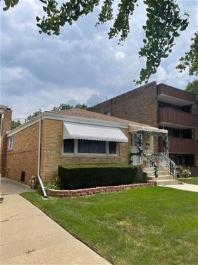 5611 N Jersey, Chicago, IL 60659