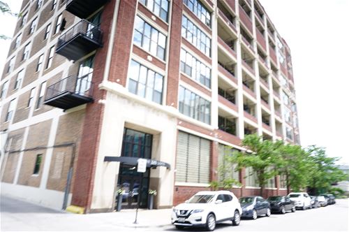 320 E 21st Unit 409, Chicago, IL 60616