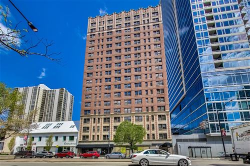 1211 N Lasalle Unit 204, Chicago, IL 60610