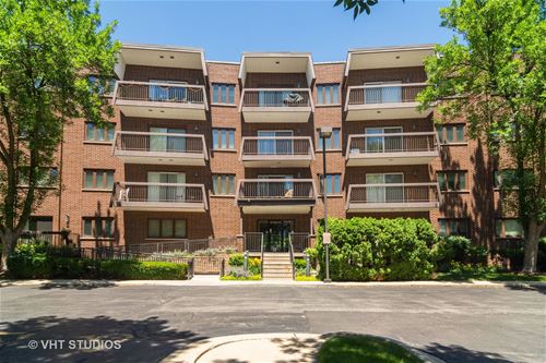 300 E Dundee Unit 208, Buffalo Grove, IL 60089