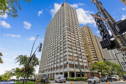 6171 N Sheridan Unit 1002, Chicago, IL 60660