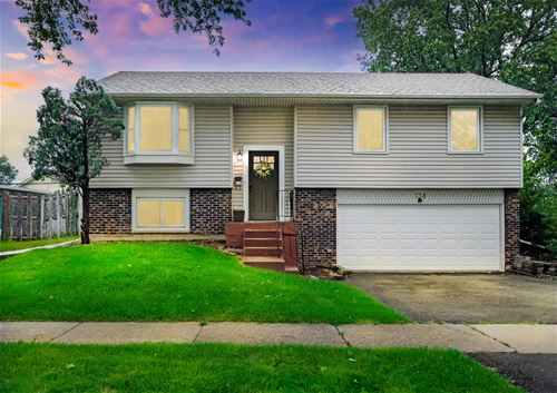 138 Jacobsen, Glendale Heights, IL 60139