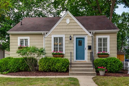 1044 Chestnut, Deerfield, IL 60015