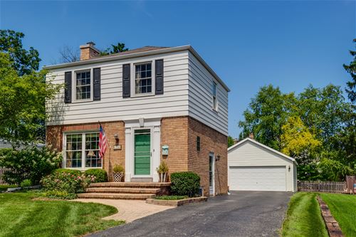 724 E Lincoln, Libertyville, IL 60048