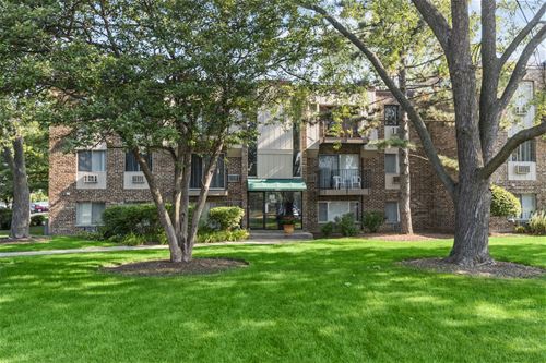 1481 N Winslowe Unit 201, Palatine, IL 60074