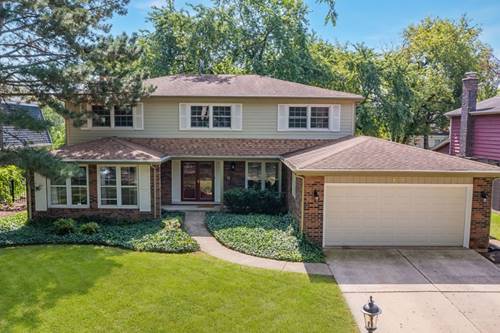 517 Williamsburg, Glen Ellyn, IL 60137