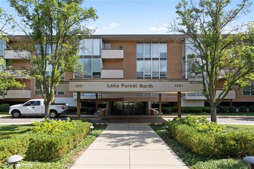 1301 N Western Unit 312, Lake Forest, IL 60045