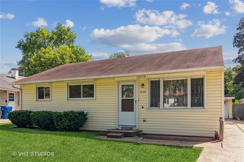 428 Moore, St. Charles, IL 60174