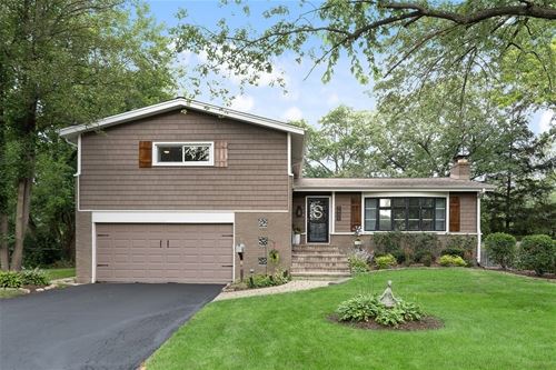 1632 Village Green, Deerfield, IL 60015