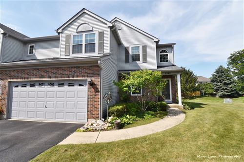2542 Heritage Unit 0, Geneva, IL 60134