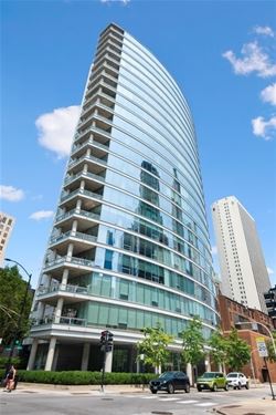 30 W Oak Unit 16AB, Chicago, IL 60611